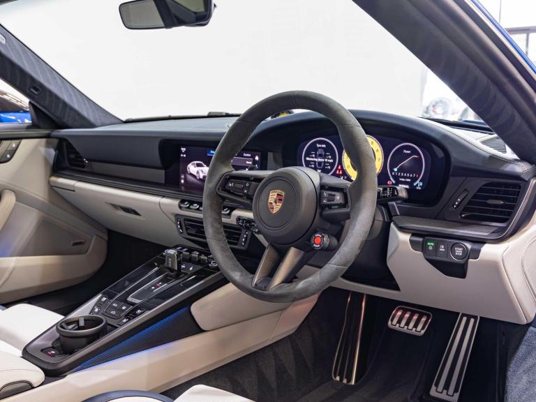 2024 Porsche 911 GTS t-Hybrid 2dr PDK COUPE PETROL/ELECTRIC Automatic