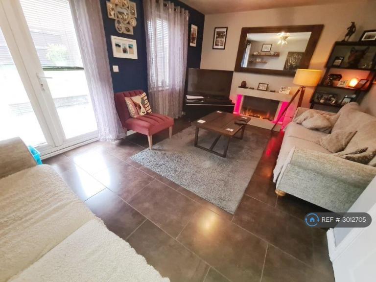 4 bedroom house in Cornwall St, Manchester, M11 (4 bed) (#3012705)