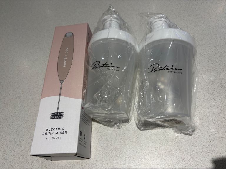 protein shakers x2 and whisk