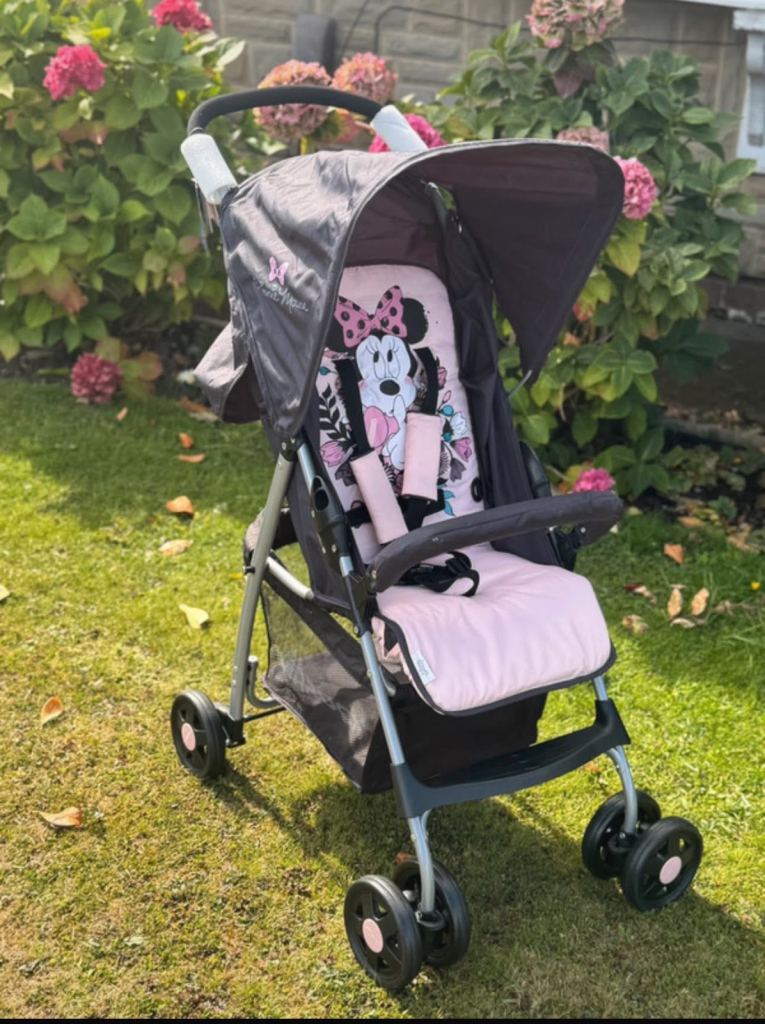 Shop sample Hauck Sport Minnie sweetheart pink compact pram pushchair to 15 kg 