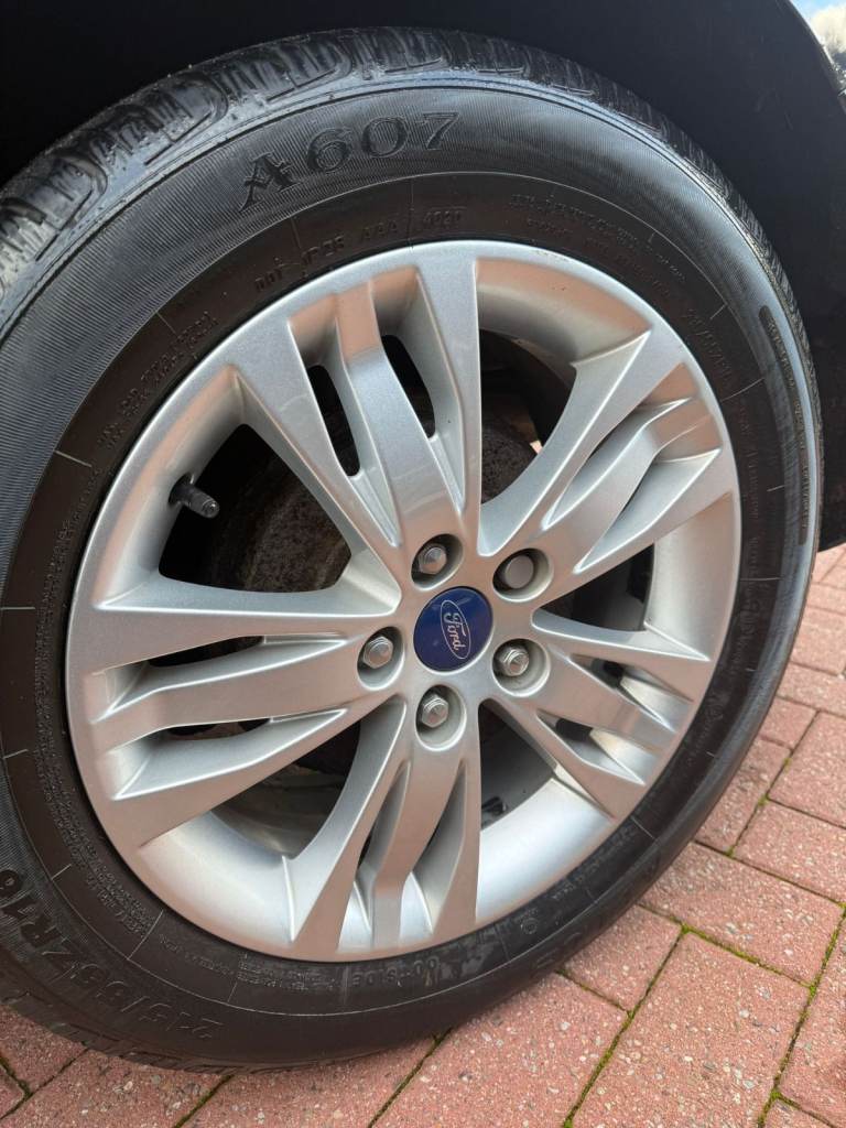 Ford, FOCUS, Hatchback, 2014, Manual, 1560 (cc), 5 doors