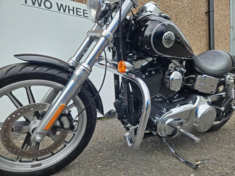 Harley-Davidson FXDL 1580 dyna low rider in superb condition 
