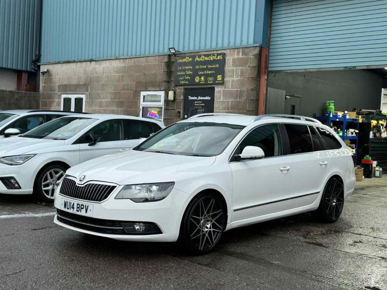 2014 Skoda Superb 2.0 TDI CR 170 Elegance 5dr ESTATE Diesel Manual
