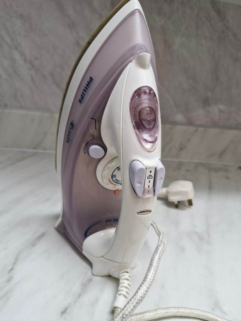PHILIPS ELANCE STEAM IRON