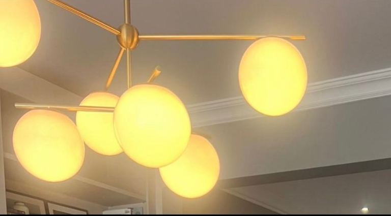 Modern ceiling light 6 bulbs