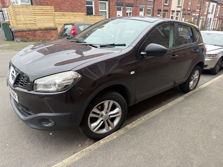 Nissan qashqai breaking all parts available 