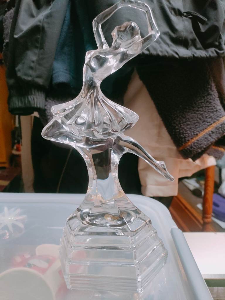 Crystal figurine
