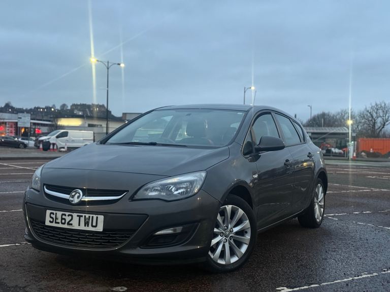 Vauxhall, ASTRA, Hatchback, 2012, Manual, 5 doors
