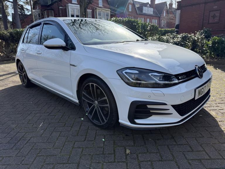 VOLKSWAGEN GOLF 2.0 TDI BlueMotion Tech GTD 2017
