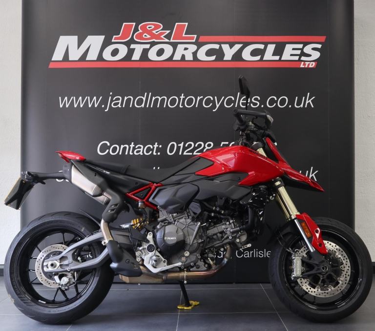 Ducati Hypermotard V2