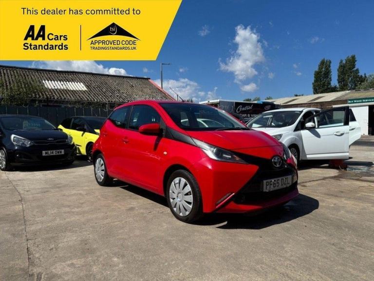 2015 Toyota AYGO 1.0 VVT-i x-play Hatchback 5dr Petrol Manual Euro 5 Euro 5 (68 