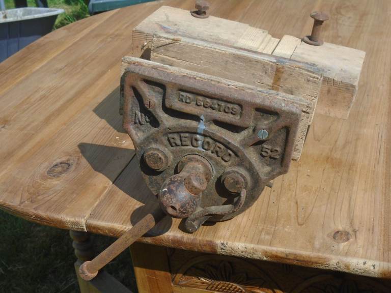Vintage Record No. 52 Quick-Release Woodworking Bench Vice