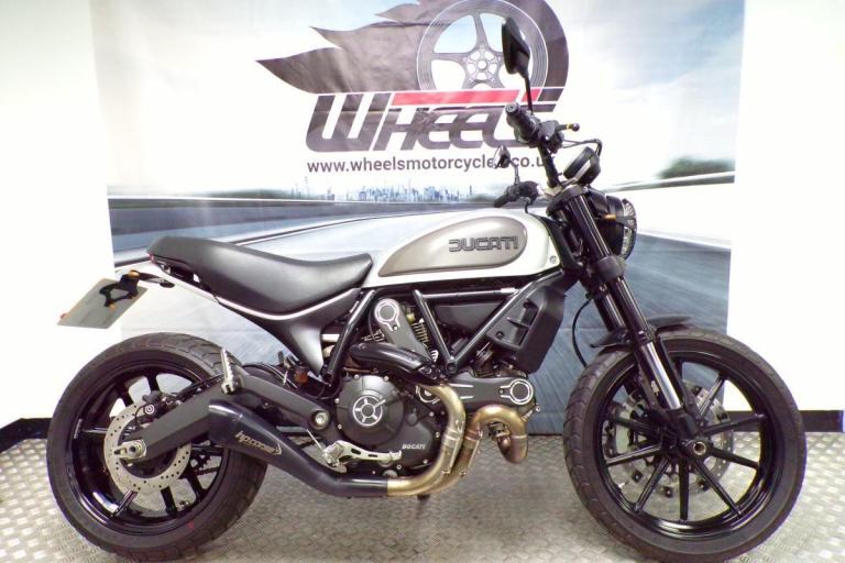 2018 DUCATI SCRAMBLER 803 ICON WITH ONLY 2778 MILES FROM NEW