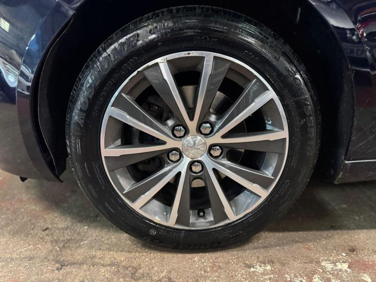 2017 Peugeot 308 1.6 BlueHDi 120 Allure 5dr ESTATE DIESEL Manual