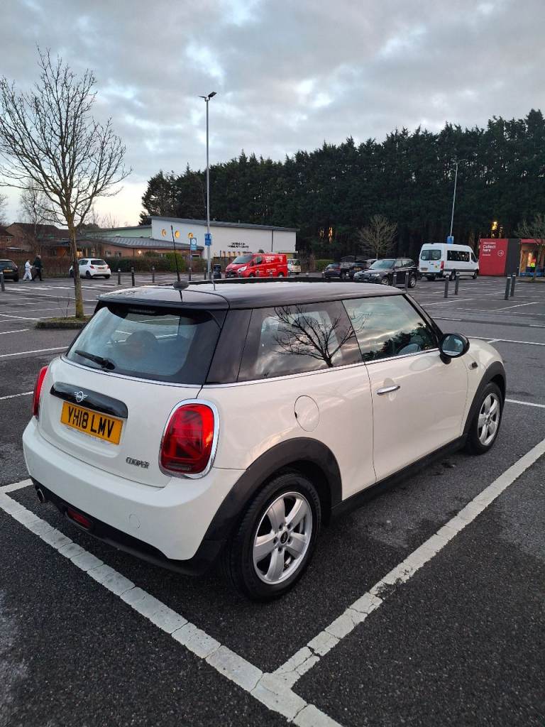 Mini, HATCHBACK, Hatchback, 2018, Manual, 1499 (cc), 3 doors