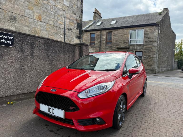 2015 FORD FIESTA ST-2 TURBO 1.6T 3DR RACE RED HEATED LTHR BODYKIT B/TOOTH SONY