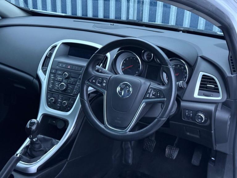 2015 Vauxhall Astra GTC 1.4T 16V 140 SRi 3dr HATCHBACK PETROL Manual