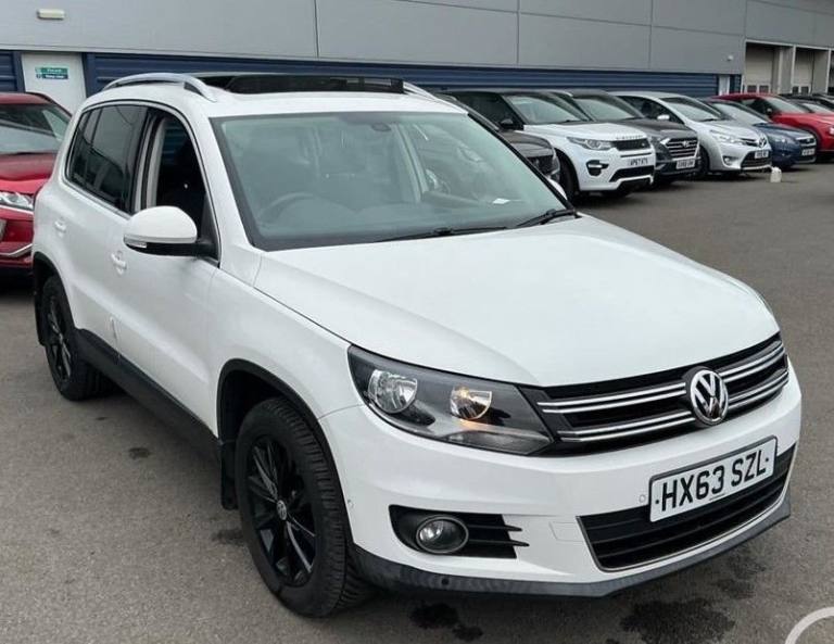 2013 Volkswagen Tiguan 2.0 TDi BlueMotion Tech SE 5dr DSG ESTATE DIESEL Automatic