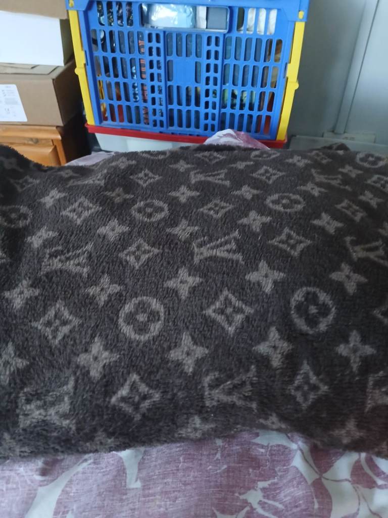 image for Brown and gold throw / blanket 