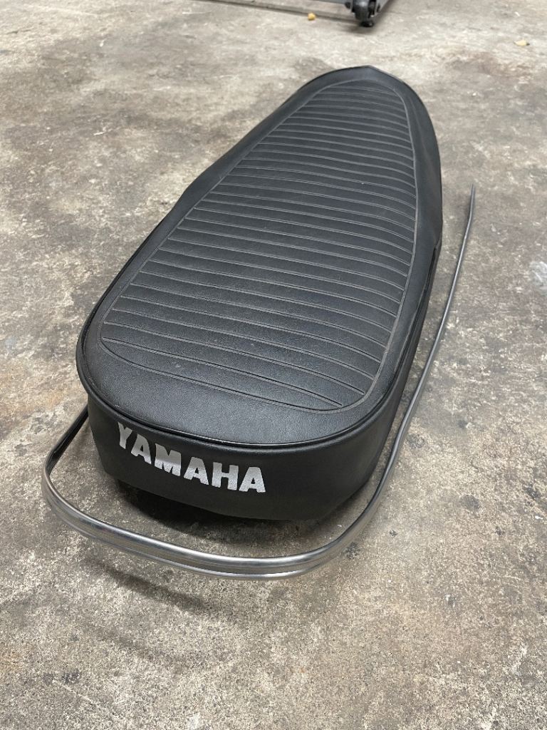 Yamaha RD200 seat cover and foam