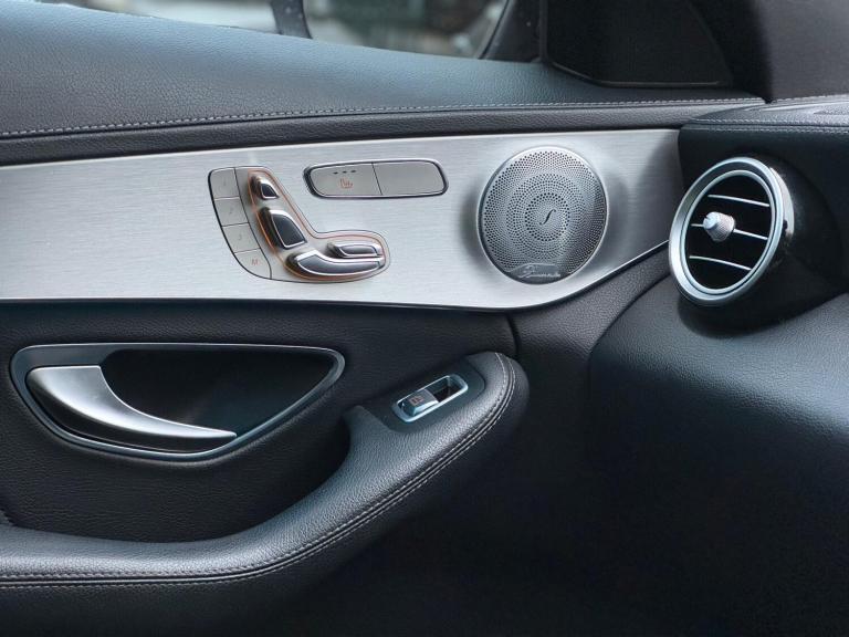 2015 Mercedes-Benz C Class 2.1 C220d AMG Line (Premium Plus) 7G-Tronic+ Euro 6 (s/s) 4dr SALOON D...