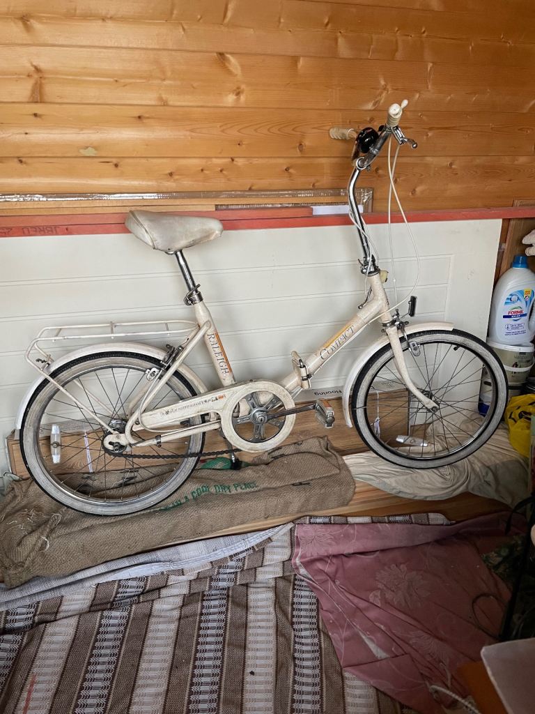 Vintage Raleigh bicycle 
