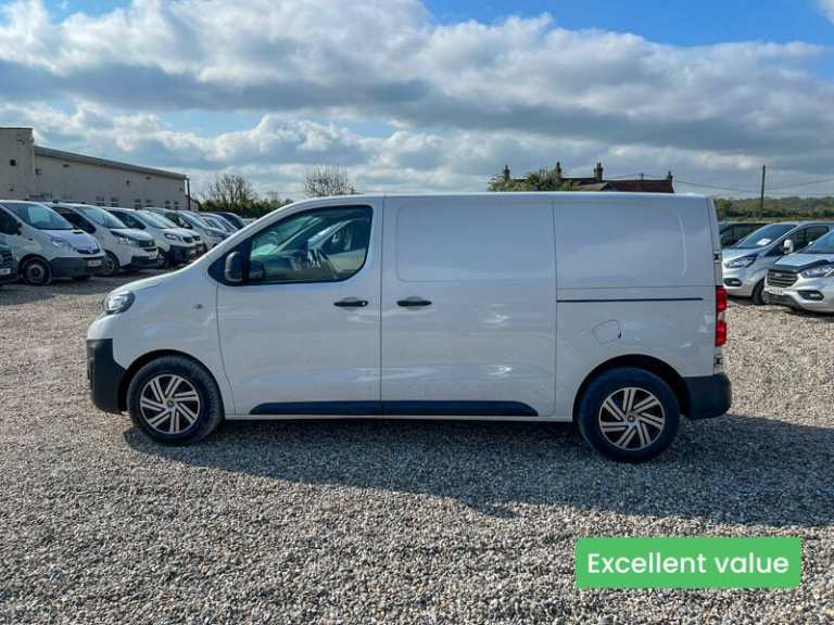 2017 Peugeot Expert MWB L2H1 Low Roof Professional Air Con Nav Sensors EURO 6 NO VAT Panel Van Di...