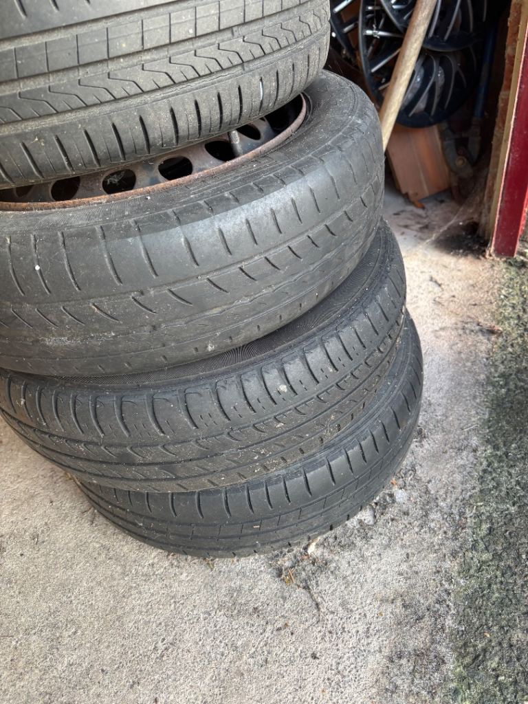 Peugeot 106 wheels and bolts