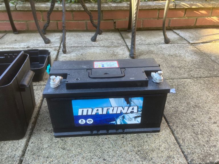 Leisure Battery with box and terminals 