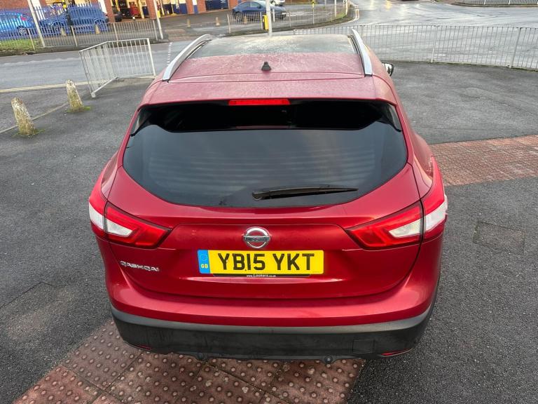2015 Nissan Qashqai 1.2 DiG-T N-Tec+ 5dr HATCHBACK PETROL Manual
