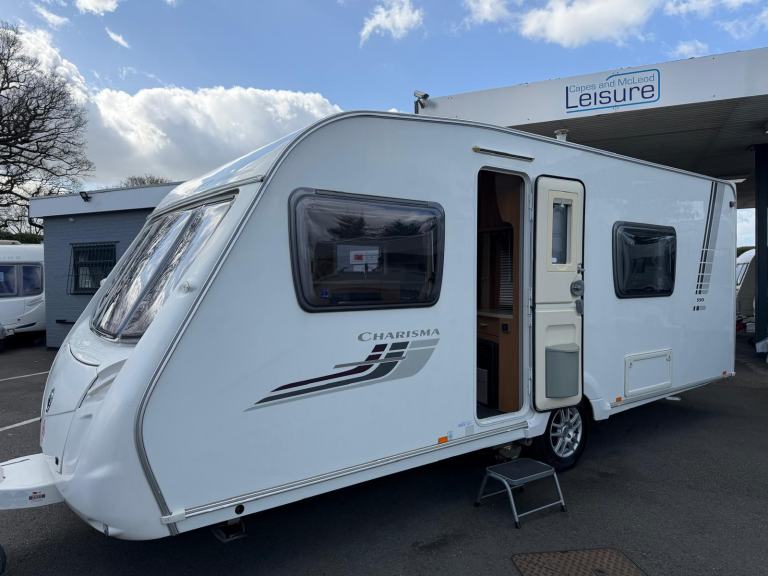 2010 SWIFT CHARISMA 550, 4 BERTH WITH FIXED BED, REAR WASHROOM & MOVER