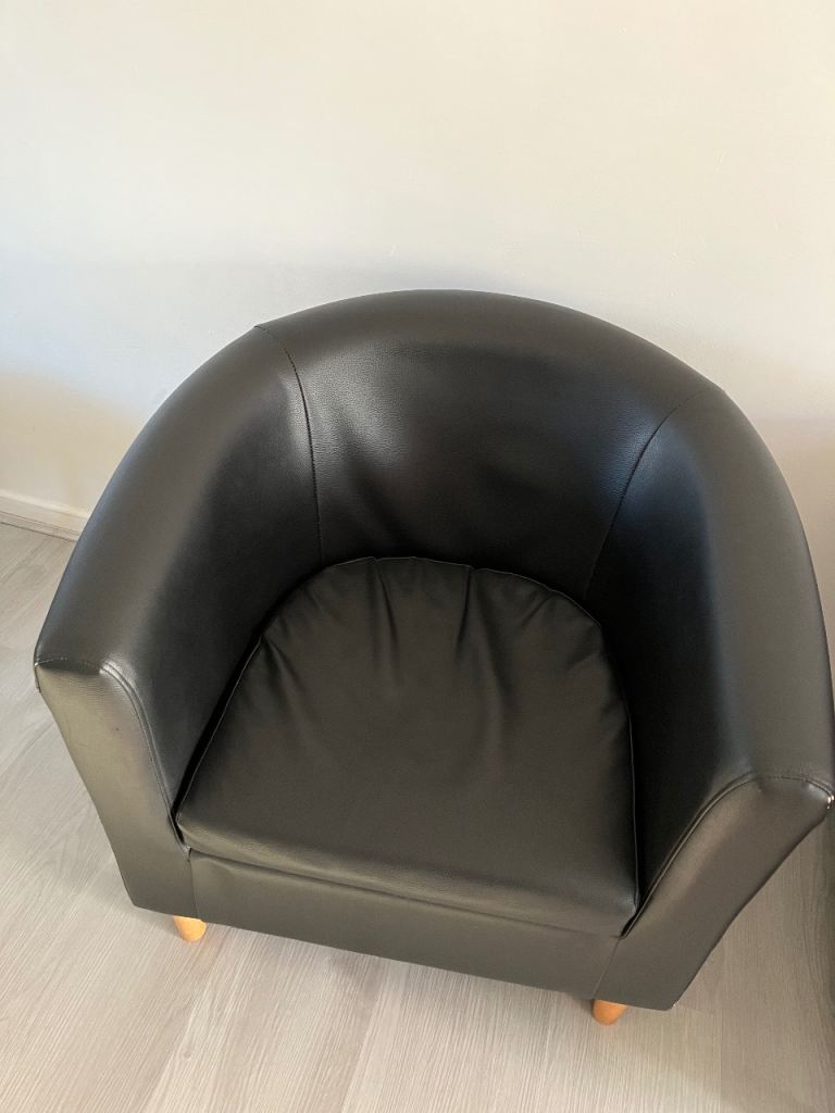 One seater sofa good condition 