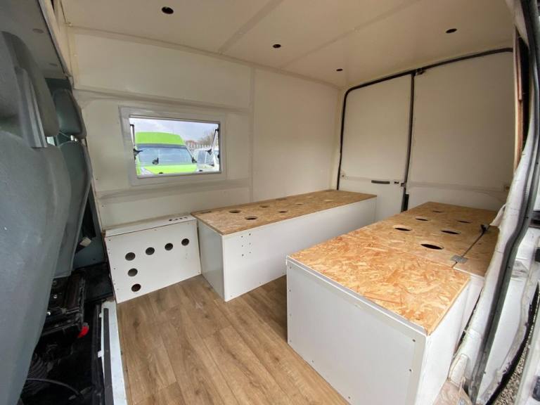 2009 Ford Transit Medium Roof Van TDCi 85ps PANEL VAN DIESEL Manual