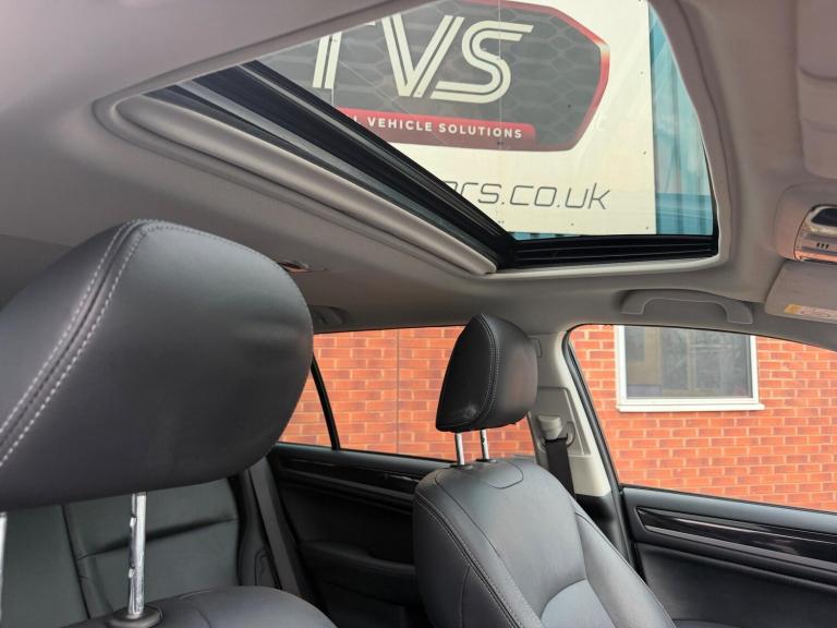  Subaru Outback 2.5i SE Premium Lineartronic 4WD Euro 6 (s/s) 5dr Petrol Automatic