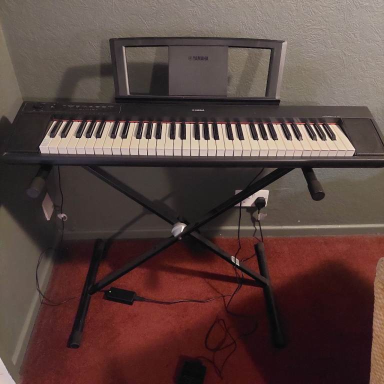 Yamaha Piaggero NP-11 Keyboard