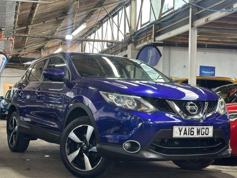 2016 Nissan Qashqai 1.2 DIG-T N-Connecta SUV 5dr Petrol Manual 2WD Euro 6 (s/s) (115 ps) HATCHBAC...