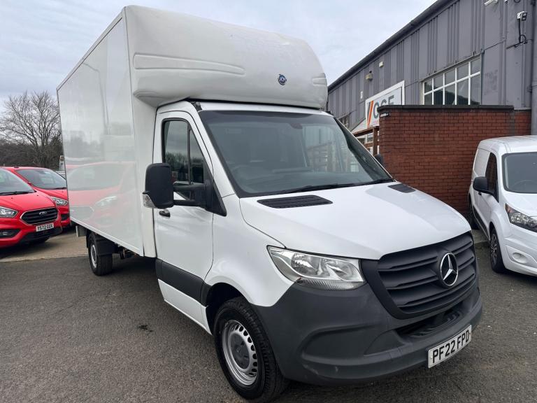2022 Mercedes-Benz Sprinter 2.0 315 CDI Progressive Luton Tail-Lift RWD LWB L3