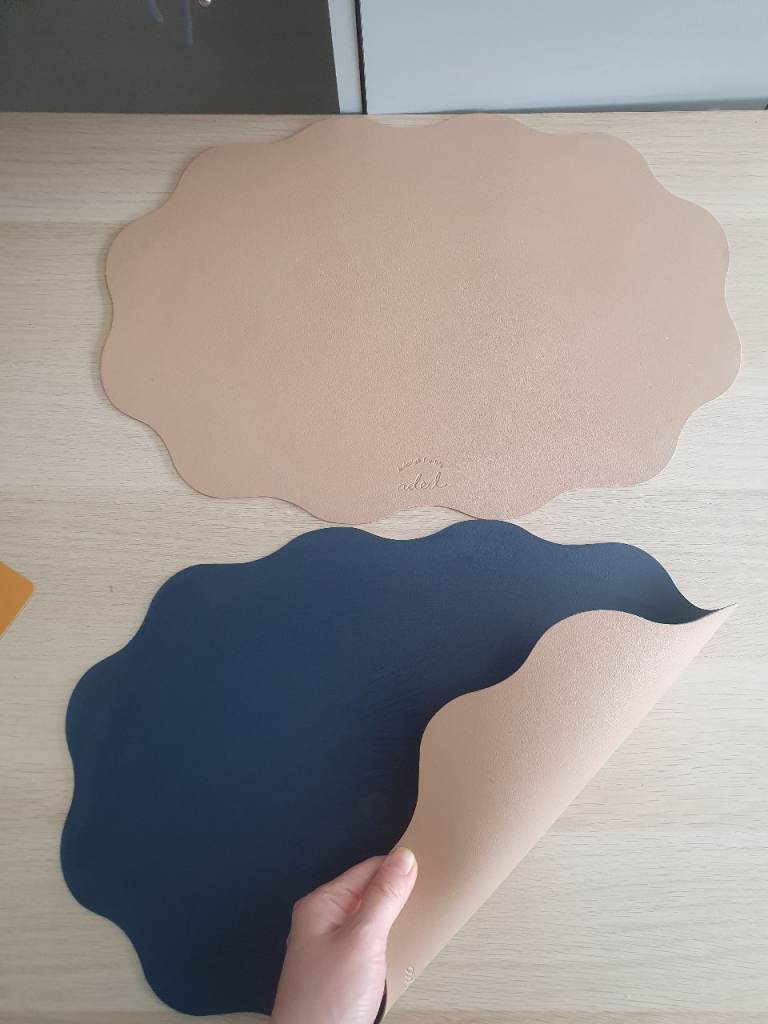reversible table mats