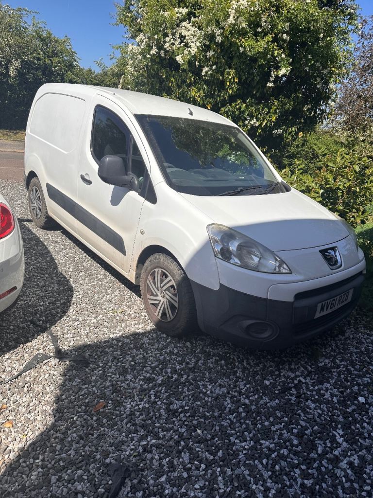 Peugeot, PARTNER, Panel Van, 2011, Manual, 1587 (cc)