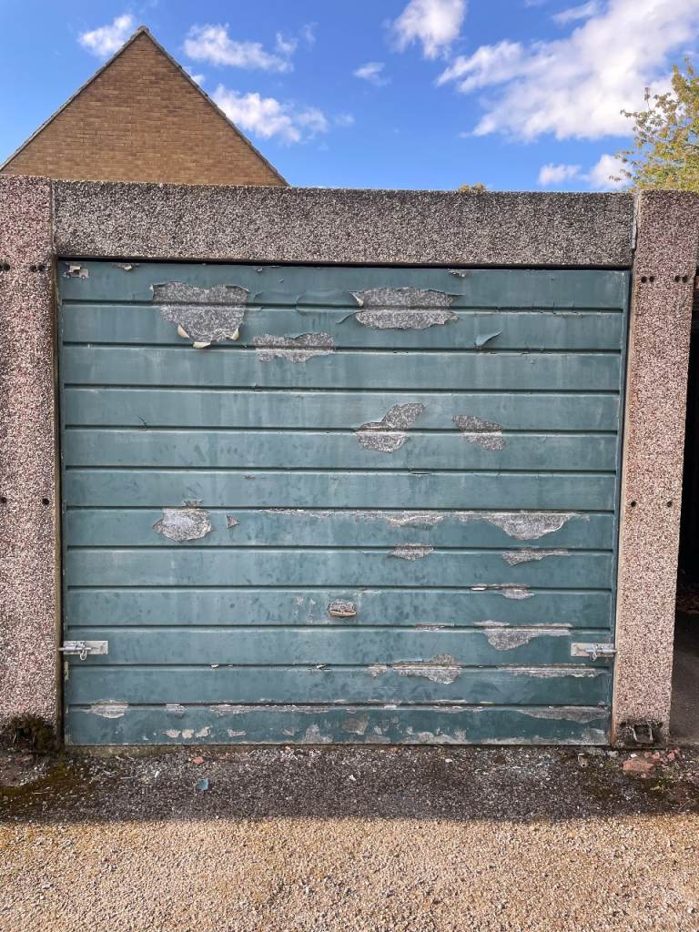 Garage/Parking/Storage to rent in Sutton