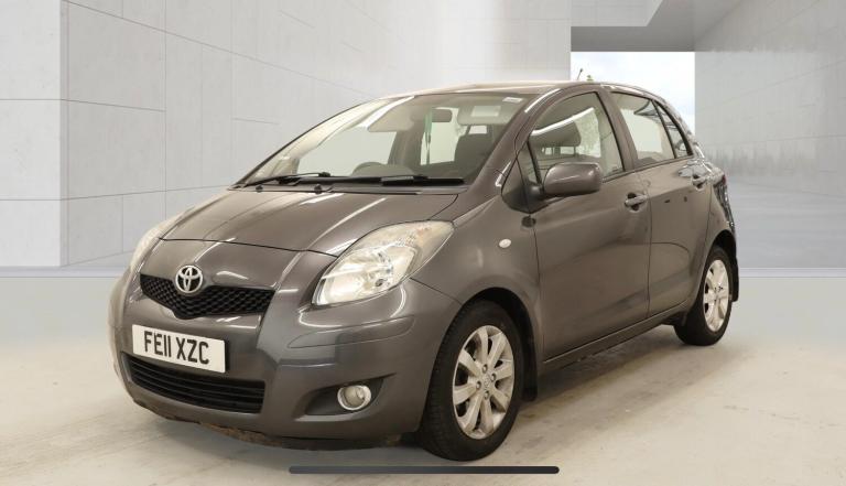 2011 Toyota Yaris 1.33 VVT-i T Spirit Nav 5dr [6] HATCHBACK Petrol Manual
