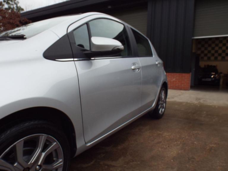  Toyota Yaris 1.33 Dual VVT-i Excel Euro 5 5dr Euro 5 Petrol Manual