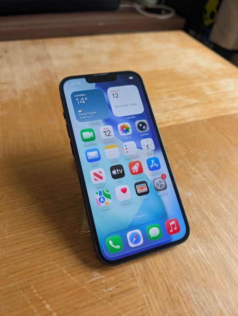 iPhone 13 128GB Unlocked Midnight – Boxed – Great Condition