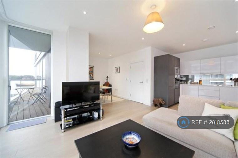 1 bedroom flat in River Gardens Walk, London, SE10 (1 bed) (#2810588)