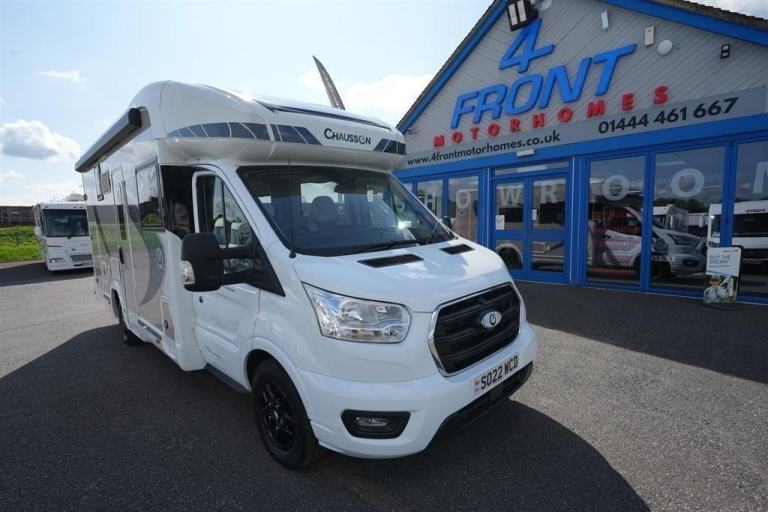 Chausson Titanium 640 PREMIUM FORD 4 BERTH 4 TRAVEL SEAT MOTORHOME