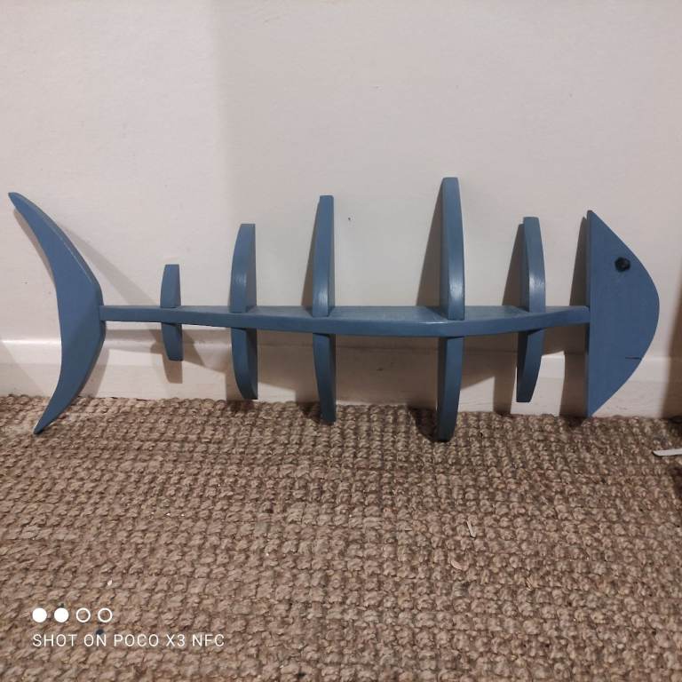 Unique fish shelf