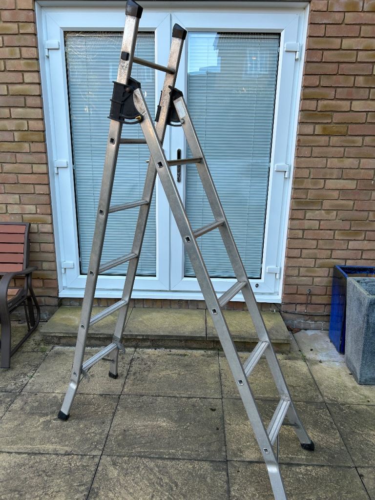 Step Ladders - Aluminum Ladders 