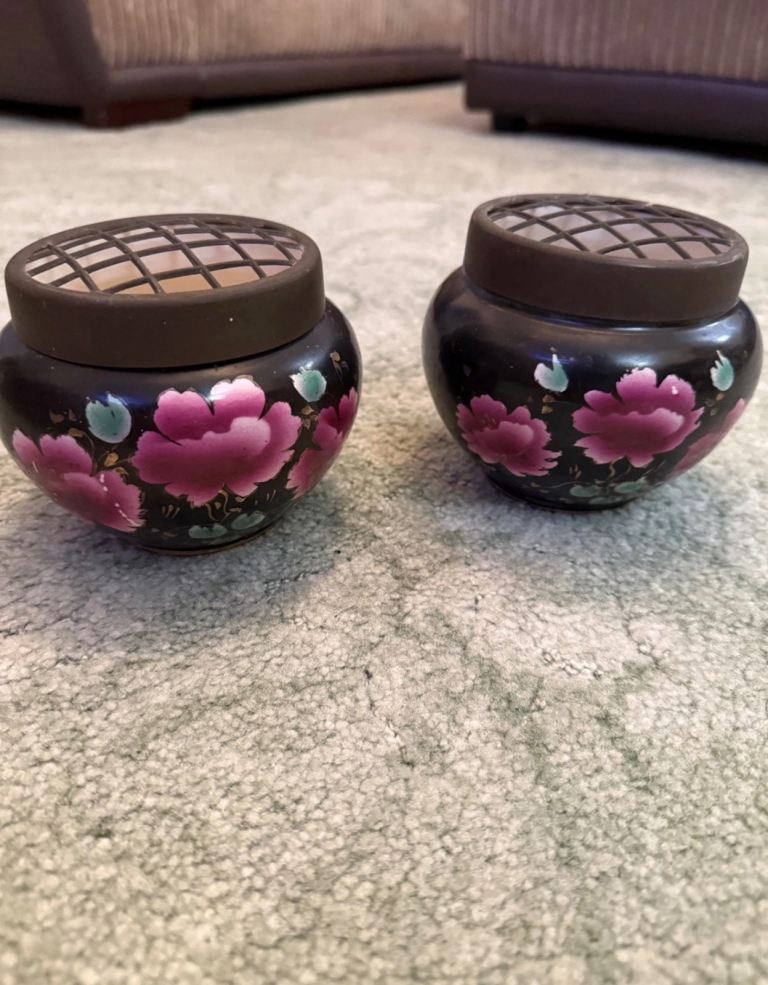 Vintage Floral Posy Holders / Flower Arrangers (Pair)
