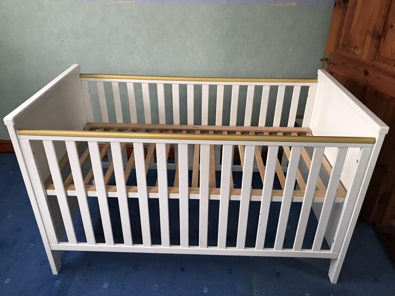 Open to offers-Cosatto Baby Cot Inc. Changing Station BARGAIN!