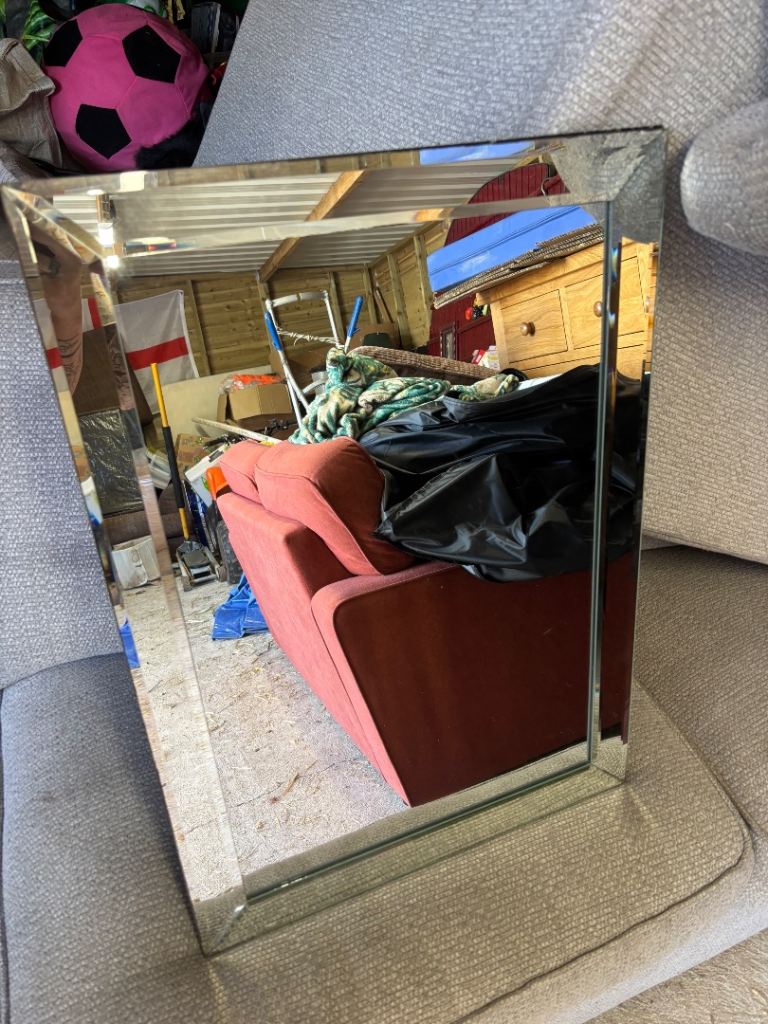Bevel edge mirror 